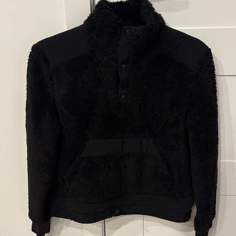 Ivivva Black Fleece Pullover